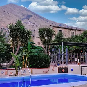  Hébergement de vacances Fondaco Di Scillato
