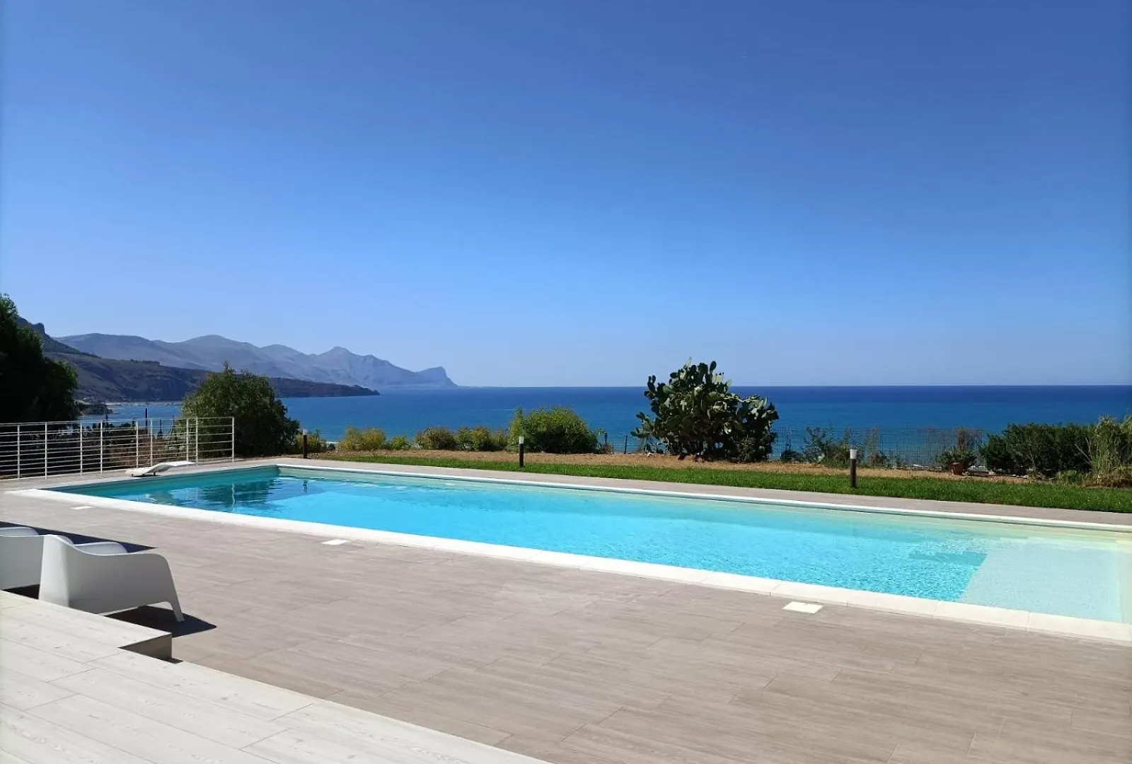 Villa Flo Castellammare del Golfo 0*,  Italy